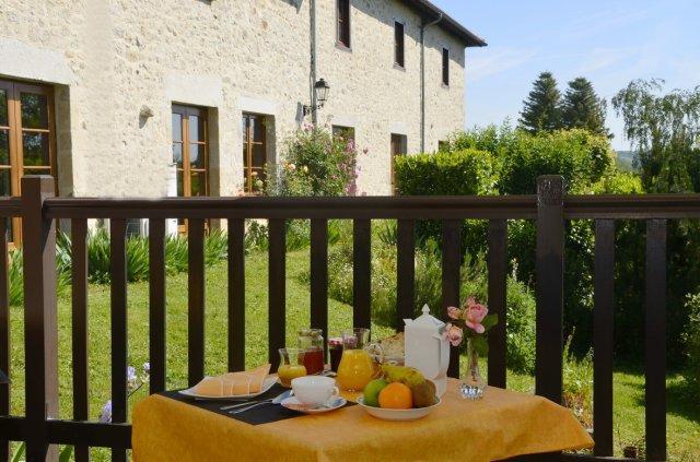 Auberge La Source - Logis Hotels Cieux Eksteriør bilde